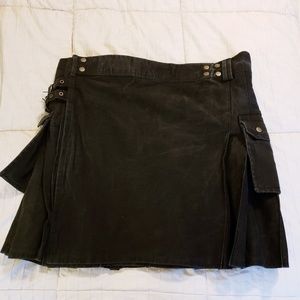 Men's Black Utility Kilt (size 46)